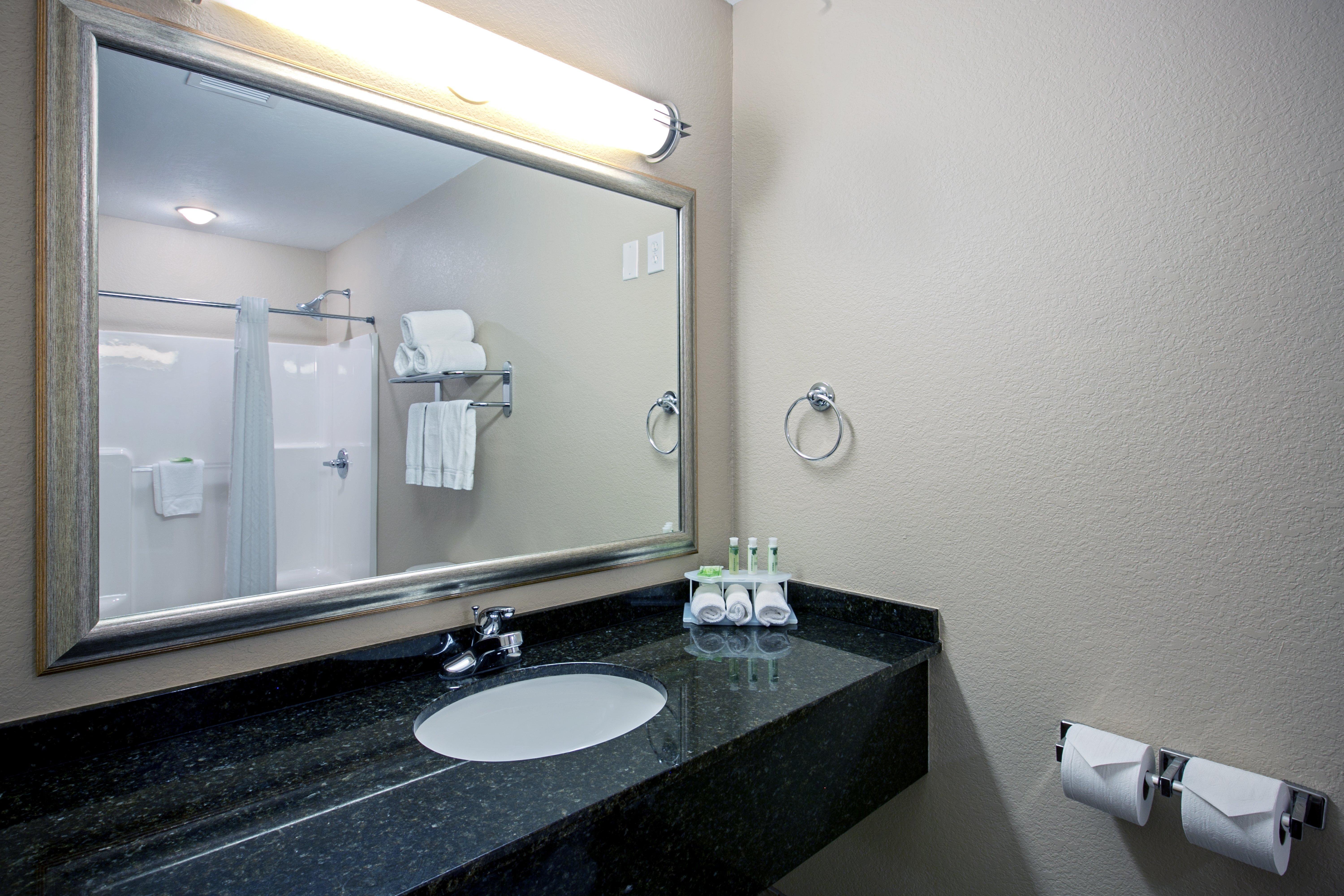 Holiday Inn Express & Suites - Green Bay East By Ihg Extérieur photo
