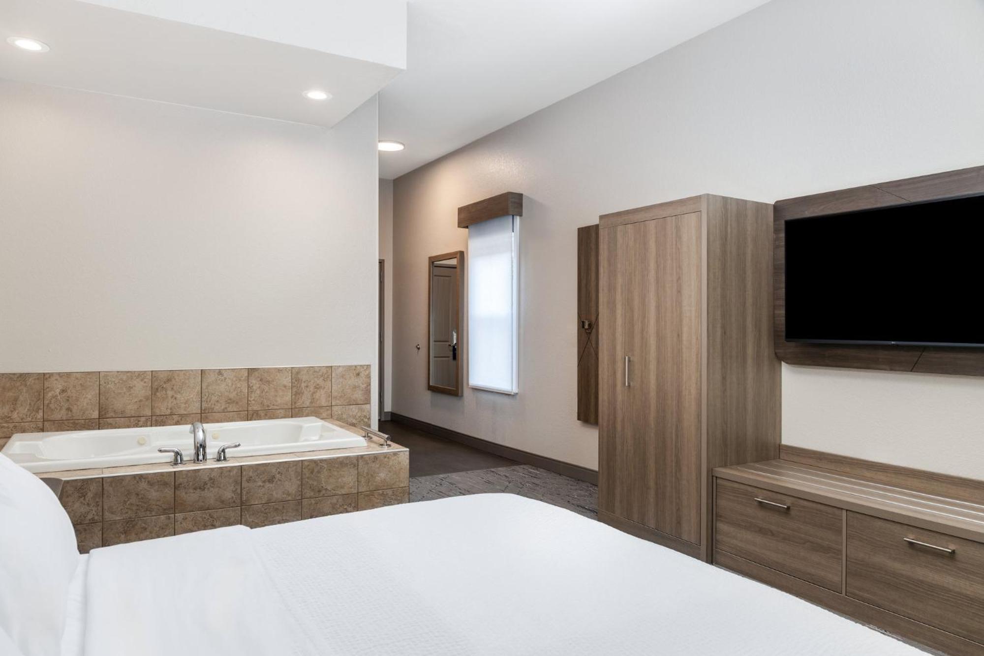 Holiday Inn Express & Suites - Green Bay East By Ihg Extérieur photo
