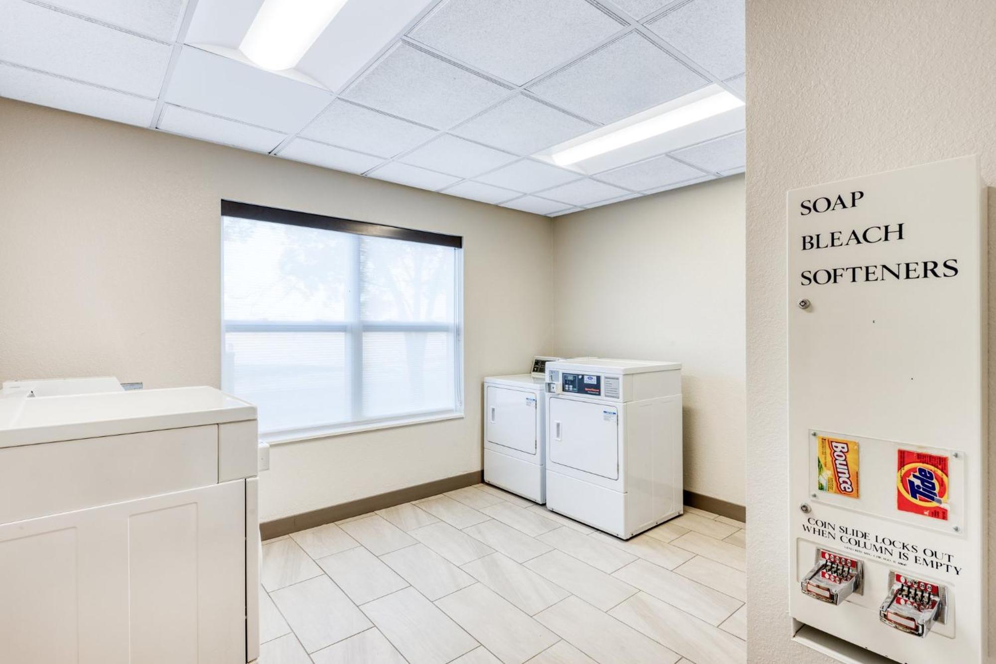Holiday Inn Express & Suites - Green Bay East By Ihg Extérieur photo
