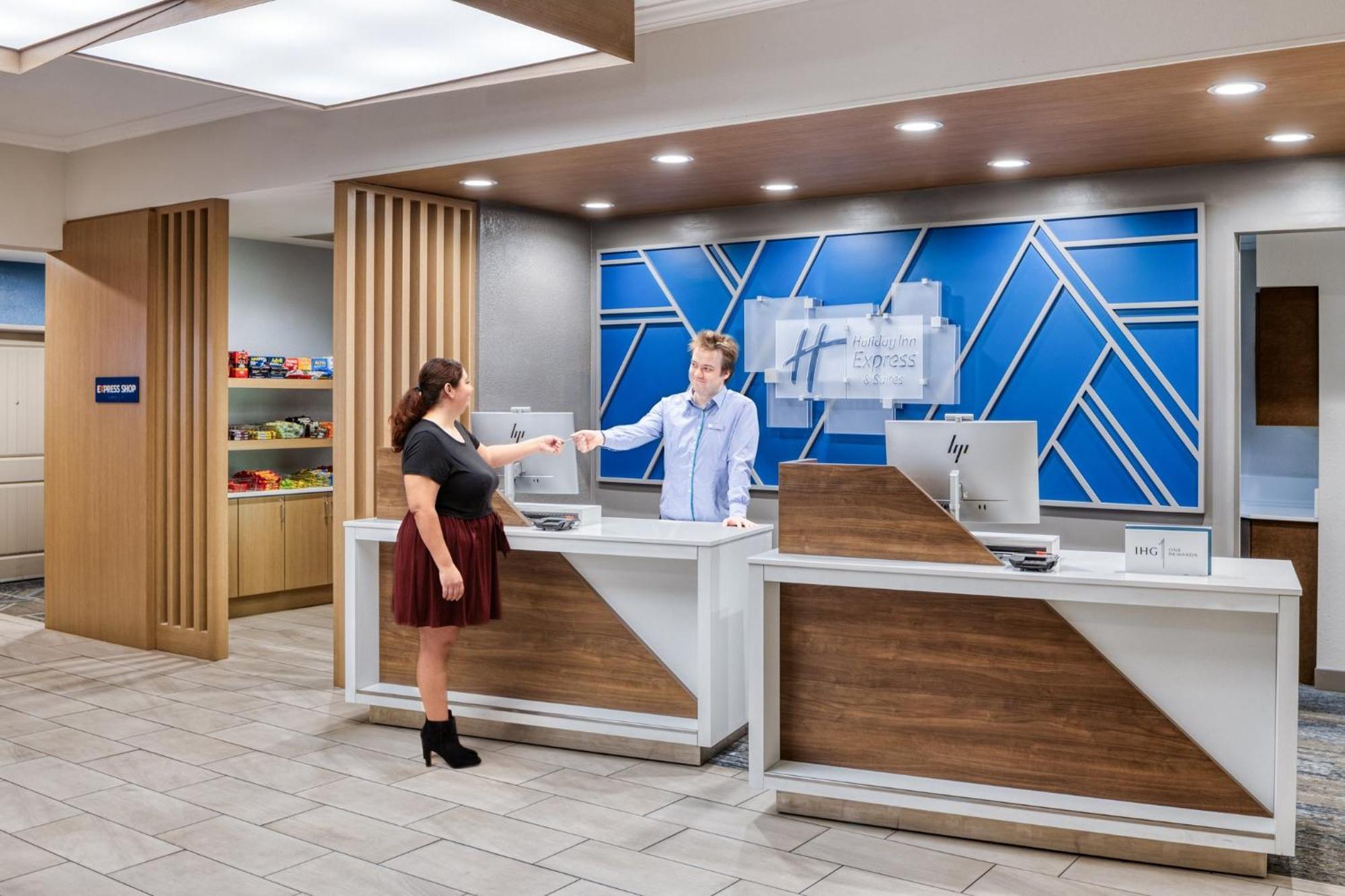 Holiday Inn Express & Suites - Green Bay East By Ihg Extérieur photo
