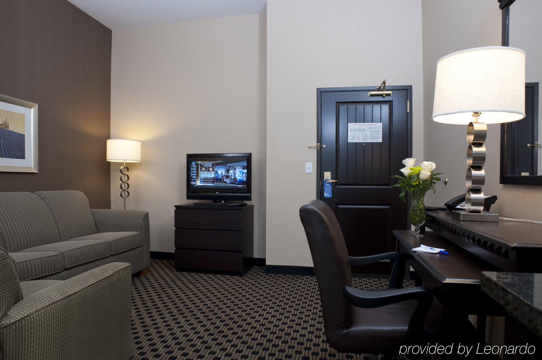 Holiday Inn Express & Suites - Green Bay East By Ihg Chambre photo